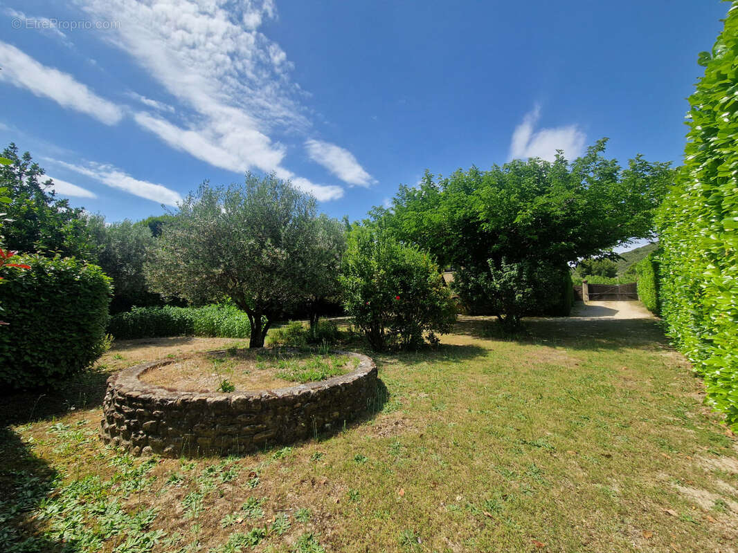 Villa hors lotissement, au calme. - photo 3