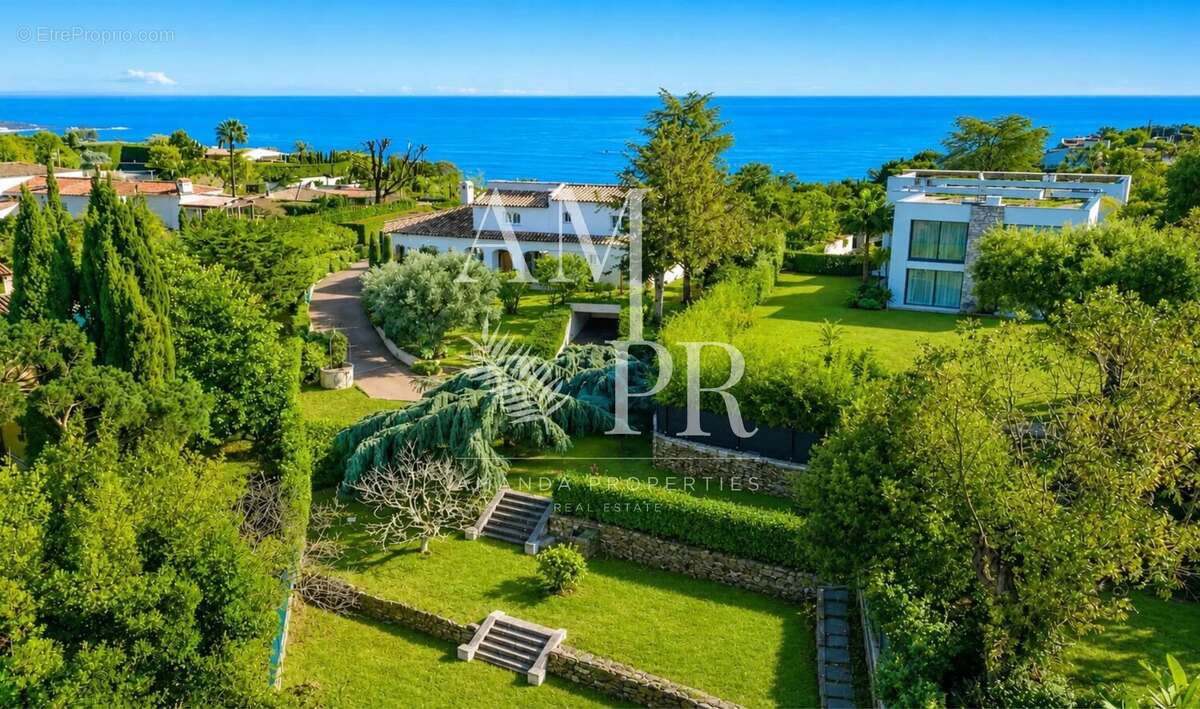 En Co-Exclusivité Amanda Properties – Villa  Vue Mer – 5 Chambres-  Piscine, Séjour et Suite maître  de Plain-Pied - photo 3