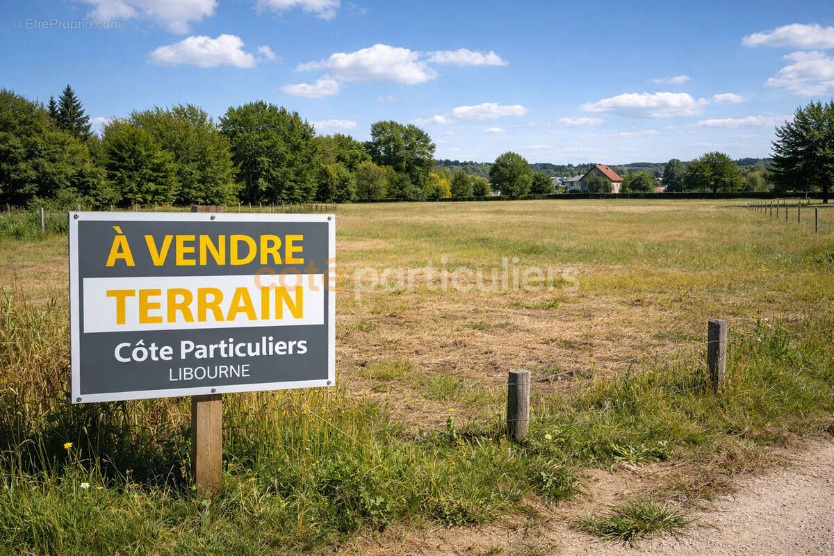 Terrain à CHAMADELLE