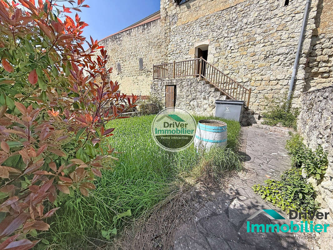 Maison à CASTELNAU-BARBARENS