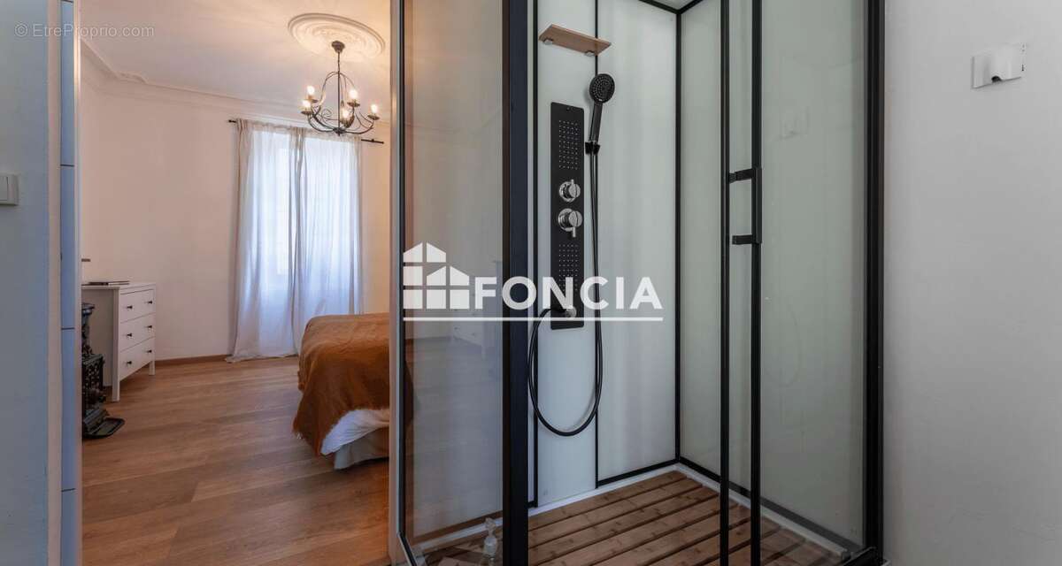 Maison à SAINT-LAURENT-LA-VERNEDE