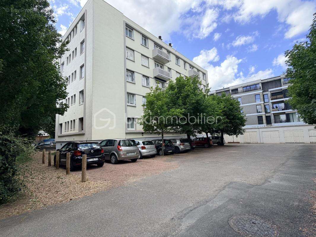 Appartement à LA RICHE