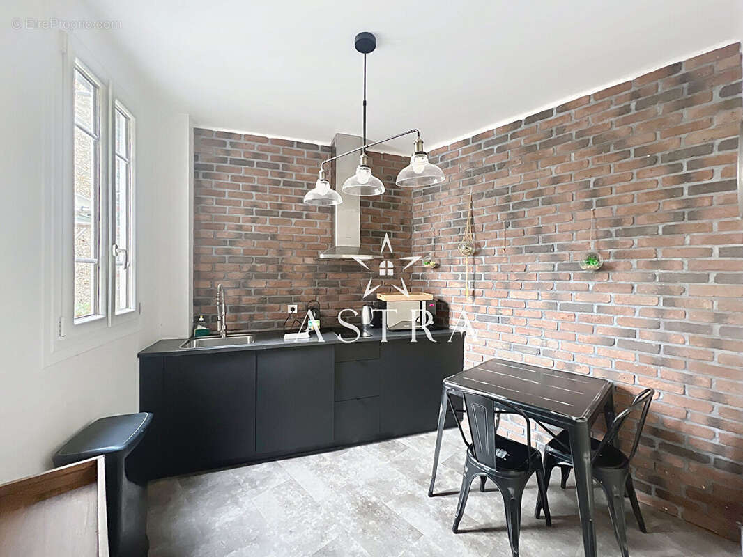 Appartement à MONTROUGE