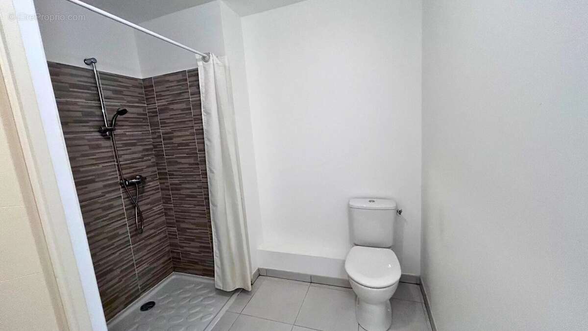 Appartement à COGOLIN