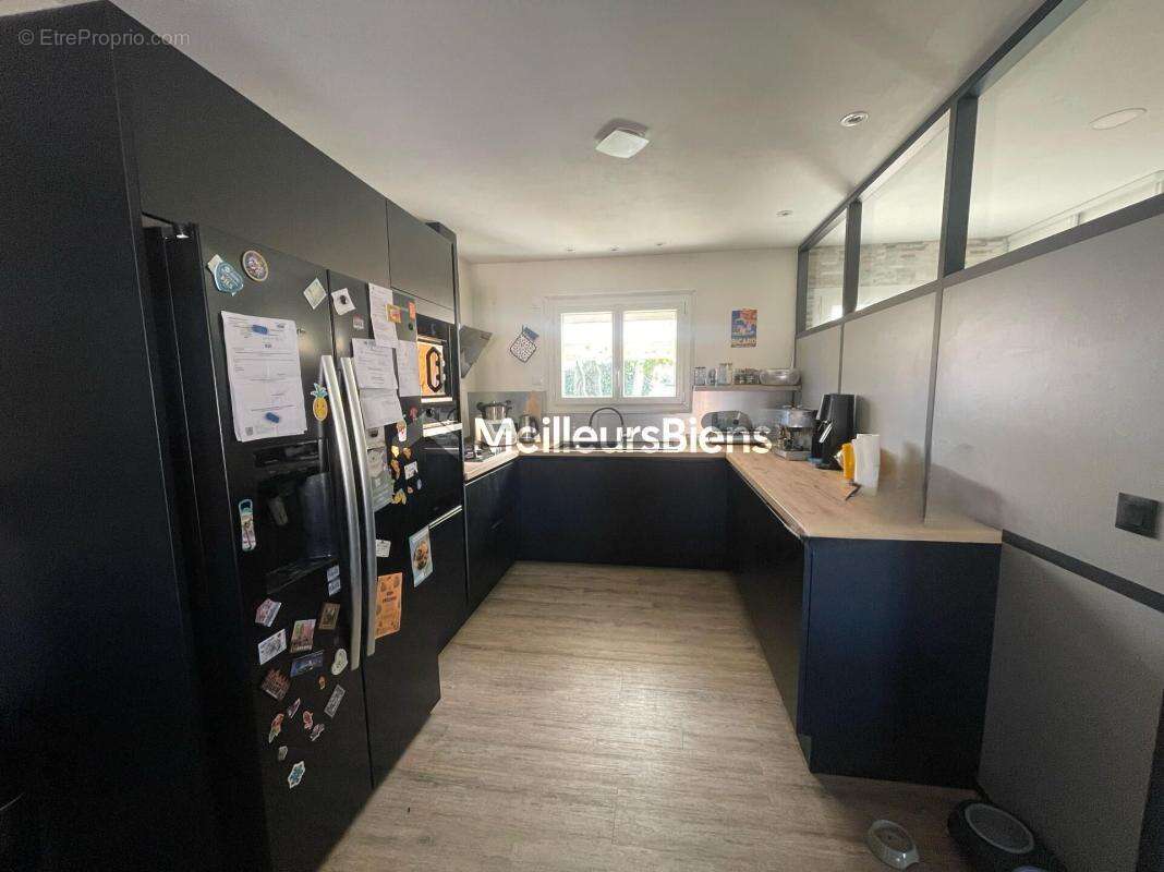 Maison à CHATEAUNEUF-SUR-ISERE