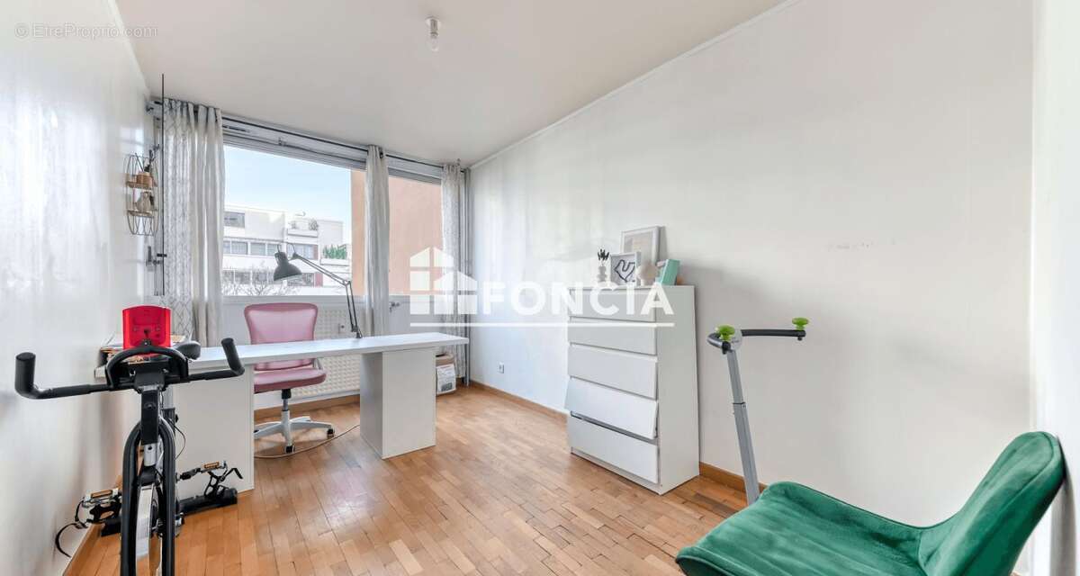 Villeurbanne laurent bonnevay- appartement t5 - photo 8