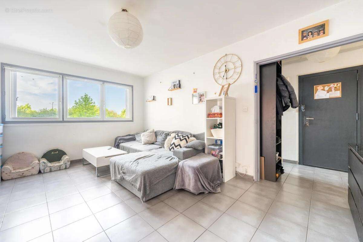 Appartement à SAINT-GRATIEN