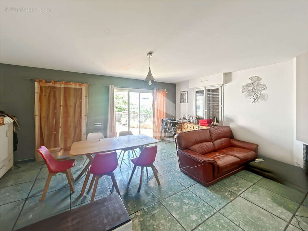 Appartement à PLAN-DE-CUQUES