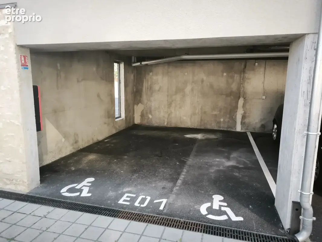 Emplacement de parking privatif - photo 2