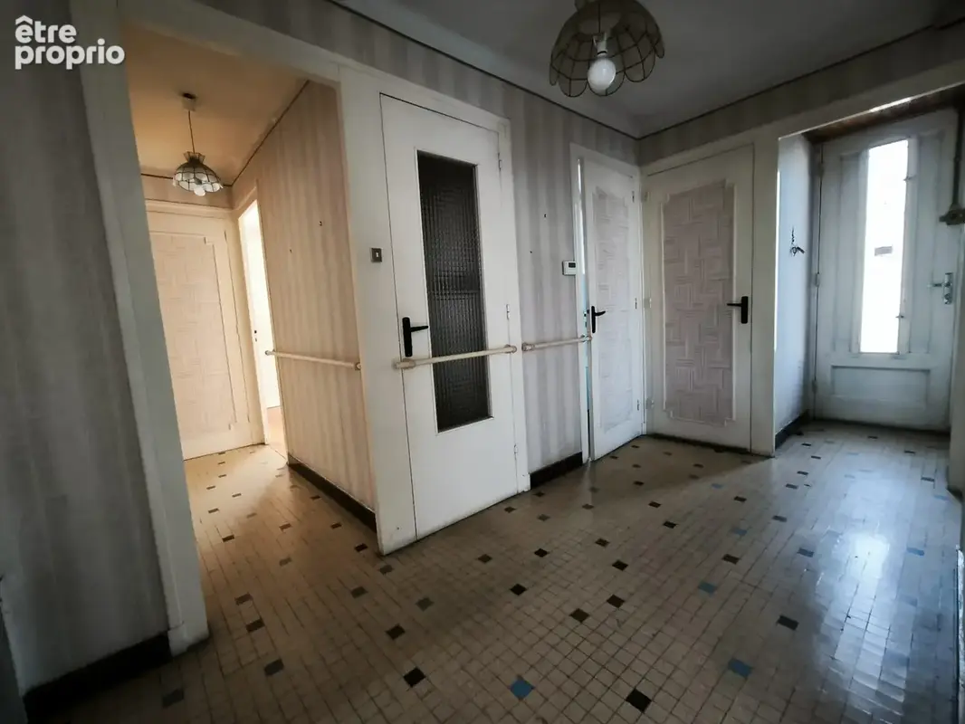 Maison 5 pièces 75 m² à vendre à La Grand-Croix (42320) - photo 7