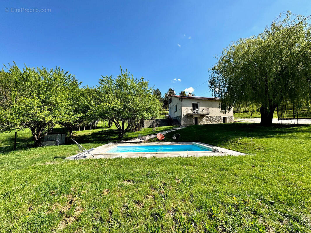 Maison à CASTELLANE
