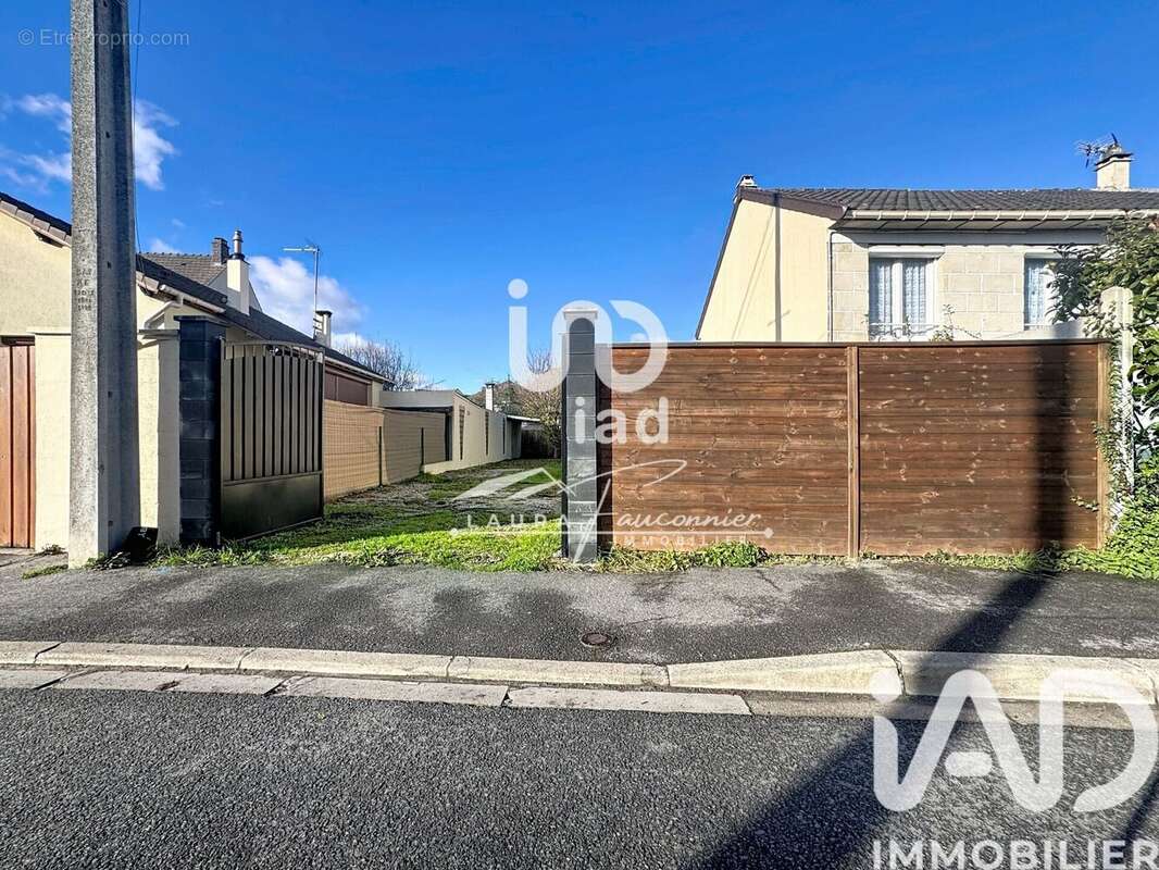 Photo 2 - Terrain à VILLEPARISIS