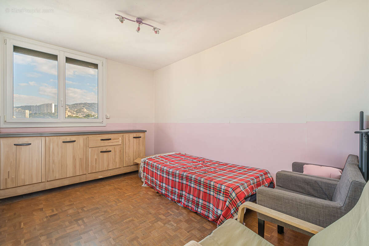 Appartement à MARSEILLE-9E