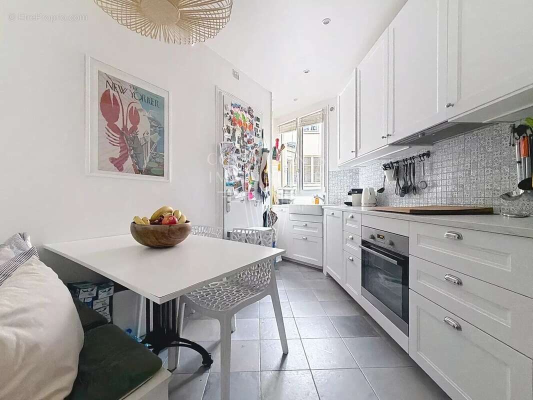 Appartement à PARIS-17E