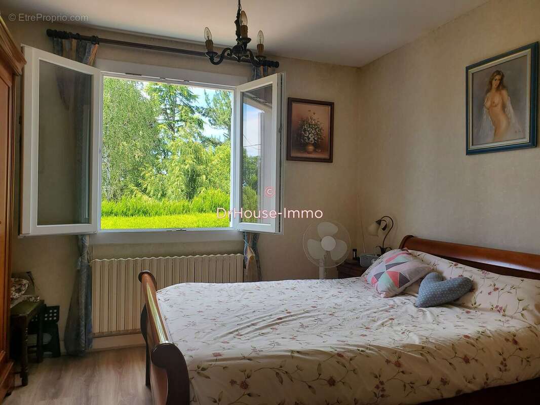 Maison 96 m² à Illiers-Combray  - photo 6