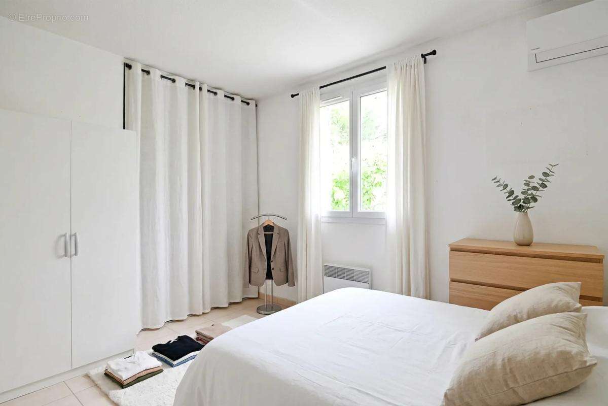 Maison à MORIERES-LES-AVIGNON