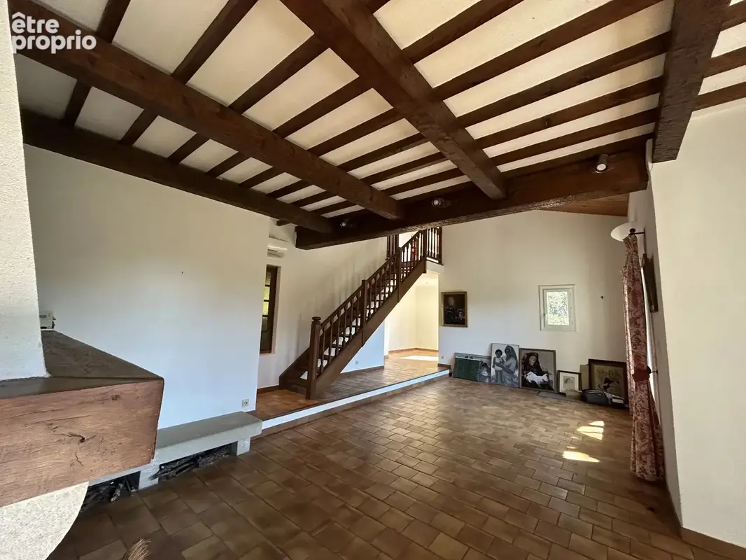 Maison 5 pièces 150 m² à vendre à La Tour-D'aigues (84240) - photo 4