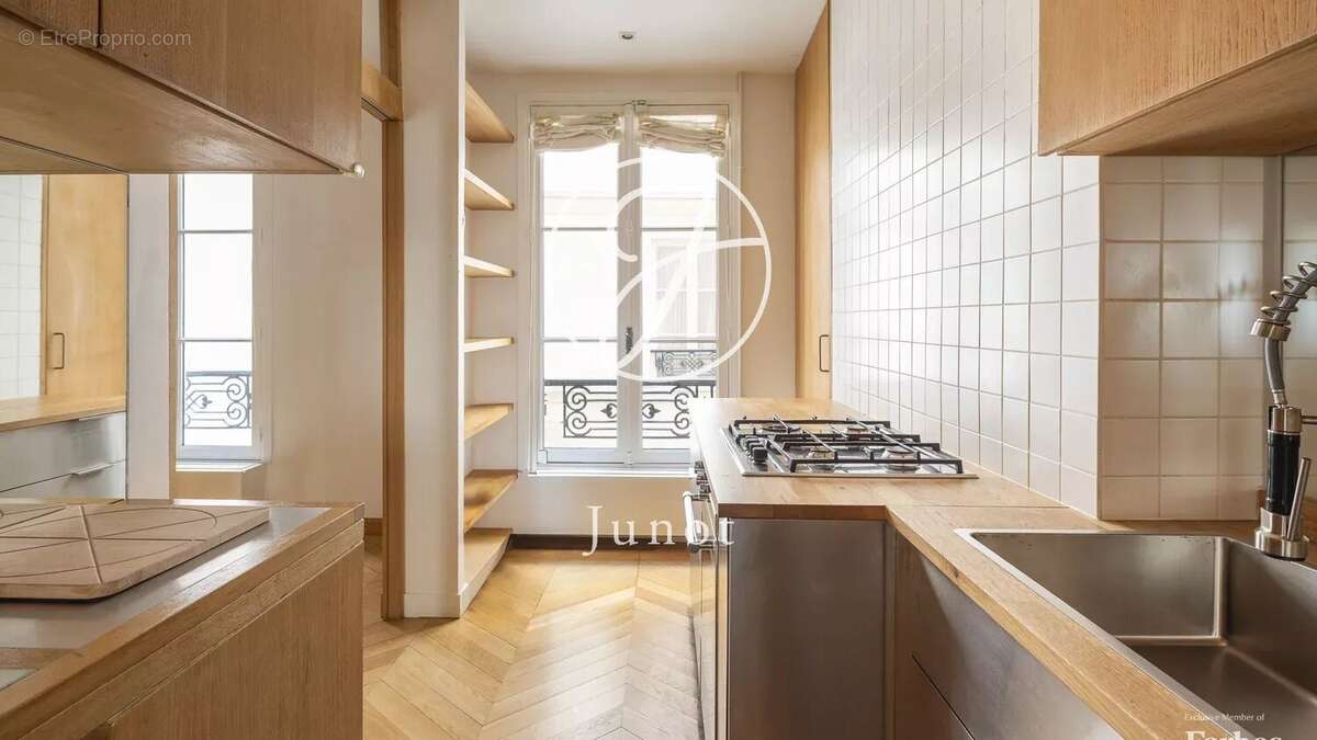 Appartement à PARIS-6E