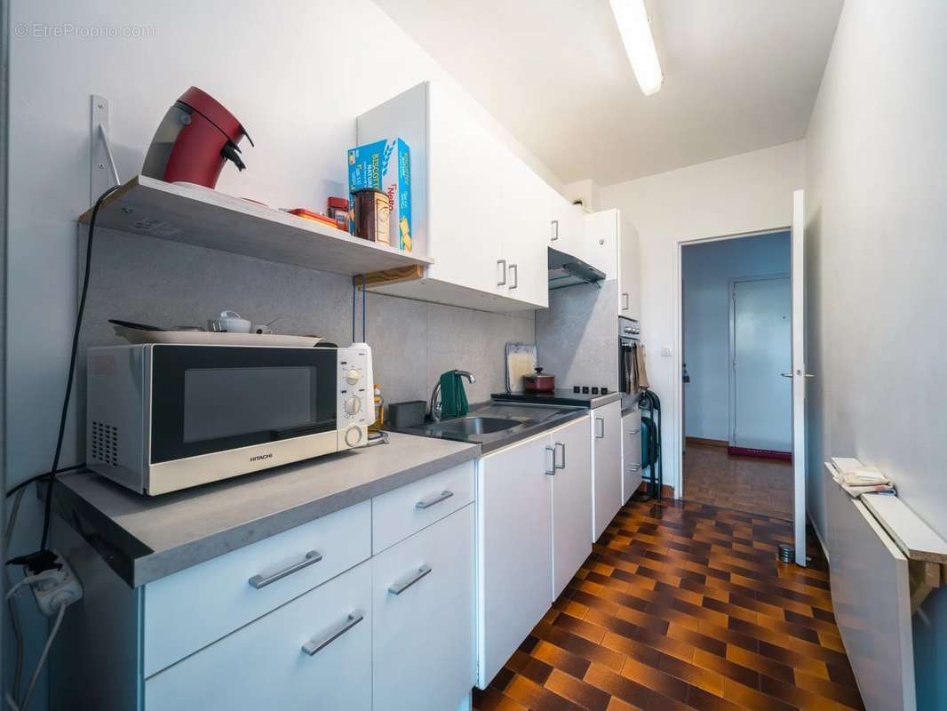 Appartement à MARSEILLE-8E