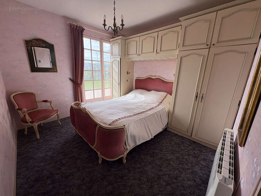 Maison à CHERRE