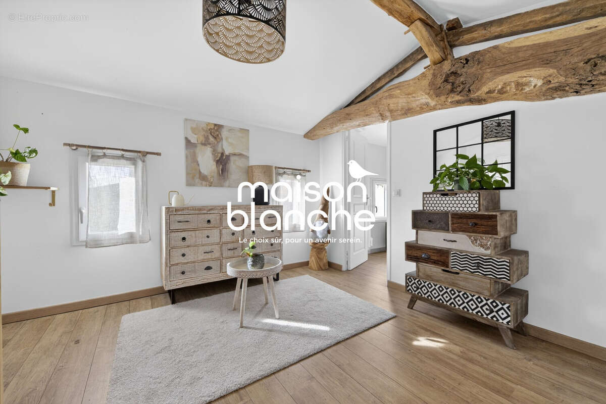 Maison à MONTAGNE
