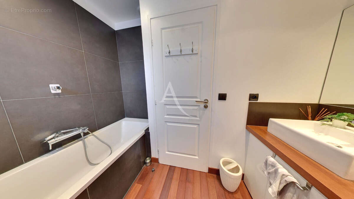 Maison à BRY-SUR-MARNE