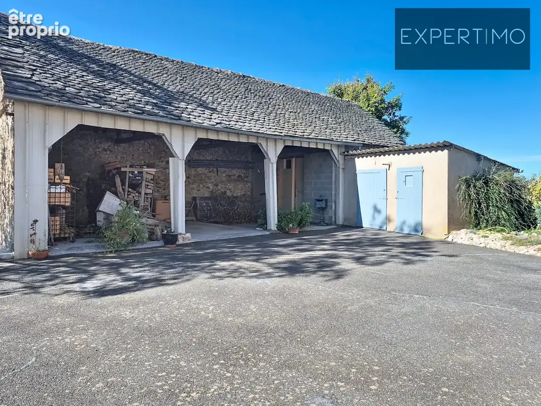 Ancien corps de ferme en pierre   165 m2, nombreuses dépendances et autonomie énergétique - photo 28