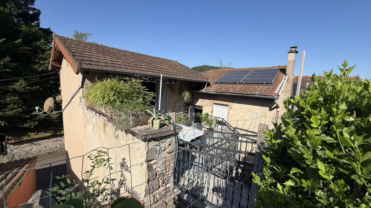 Photo 1 - Maison à AMPLEPUIS