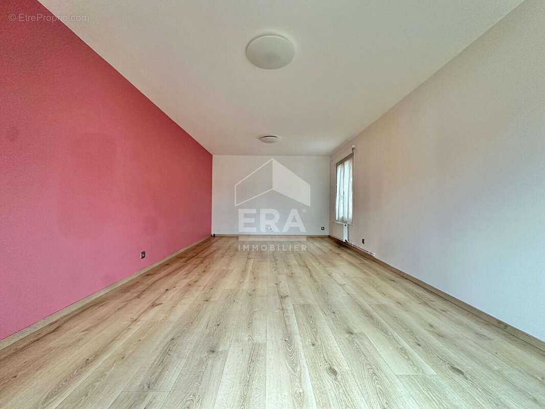 Maison à SARTROUVILLE