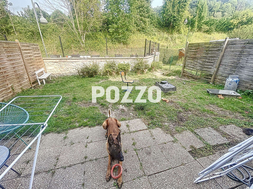 Maison à LA RIVIERE-SAINT-SAUVEUR