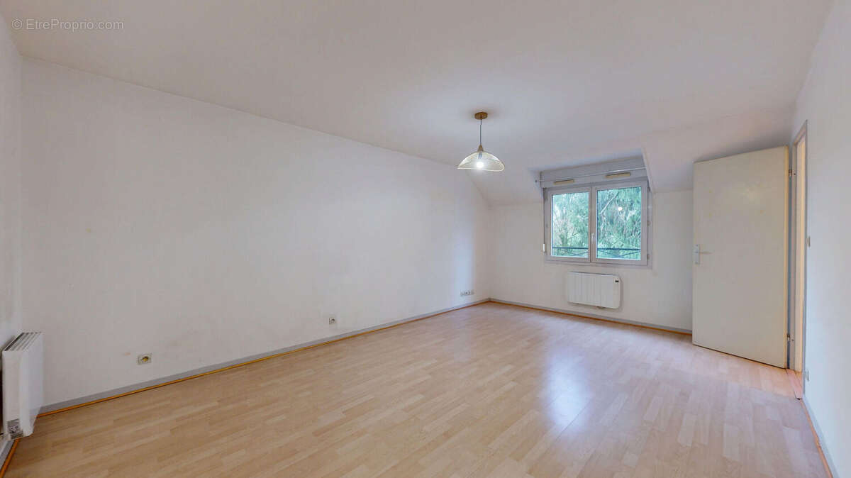 Appartement à BOIS-D'ARCY