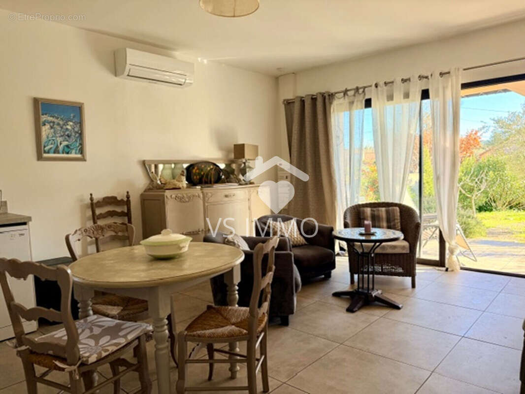 Maison à VAISON-LA-ROMAINE