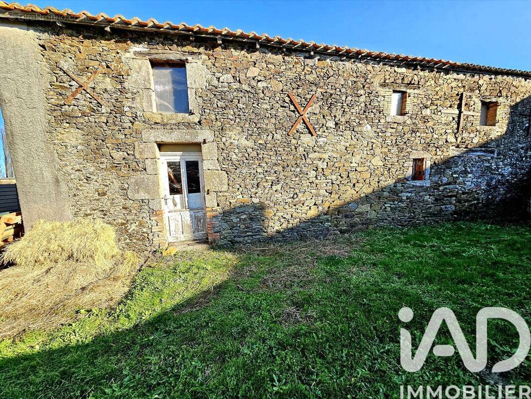 Photo 9 - Maison à LES BROUZILS