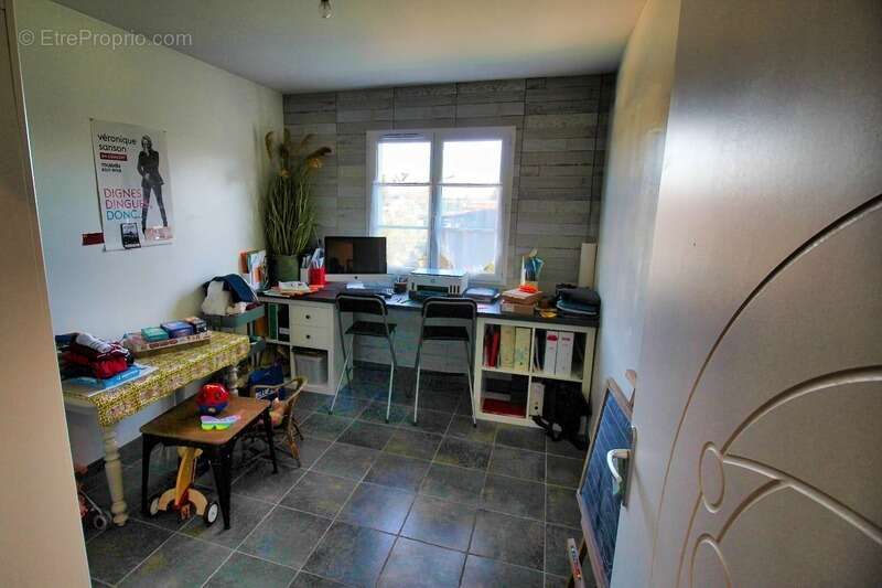 Maison à AMBARES-ET-LAGRAVE