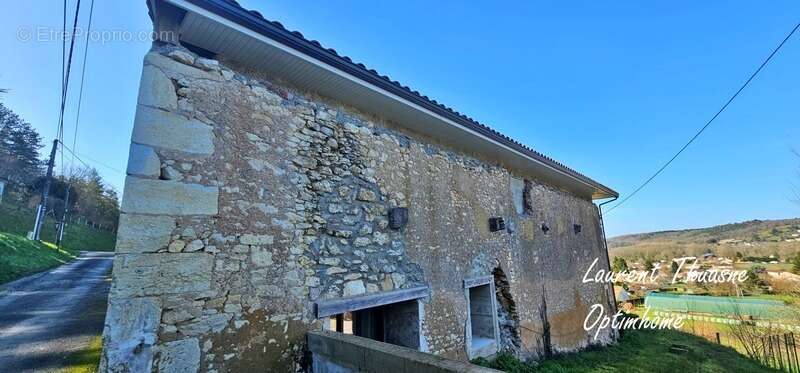 Maison à ESCOIRE