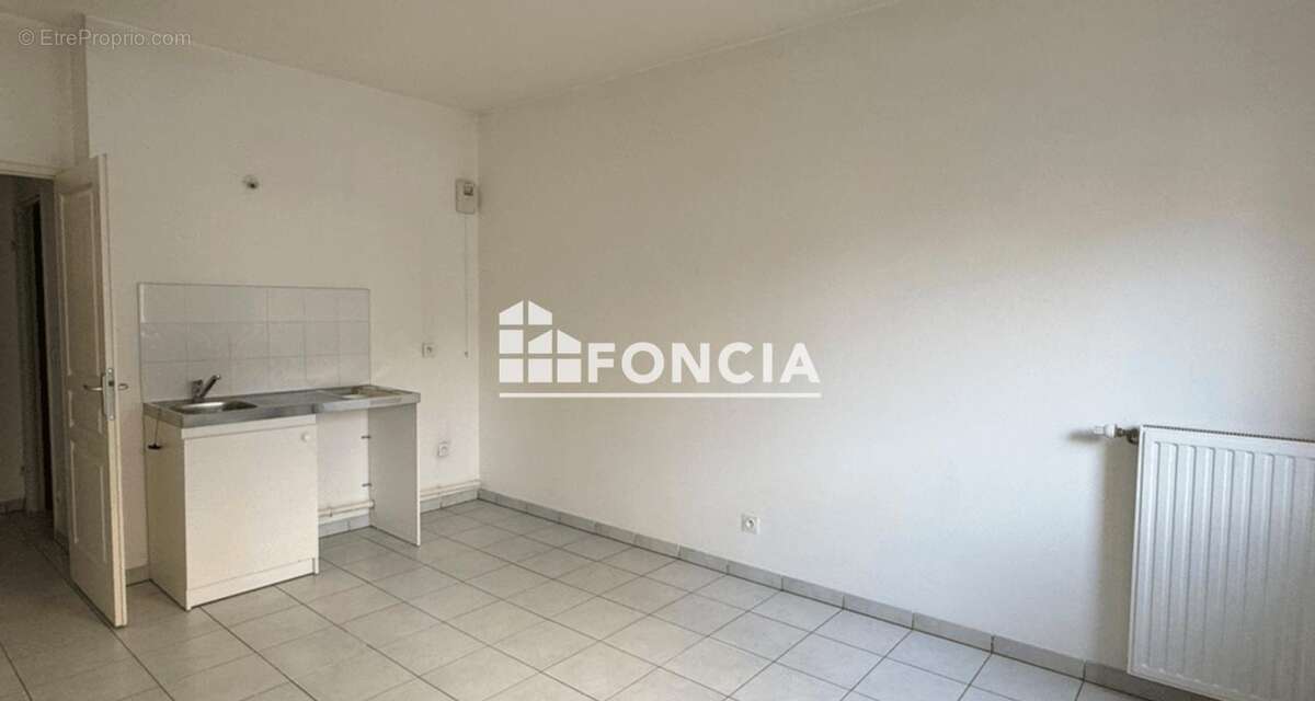 Appartement à MEYZIEU