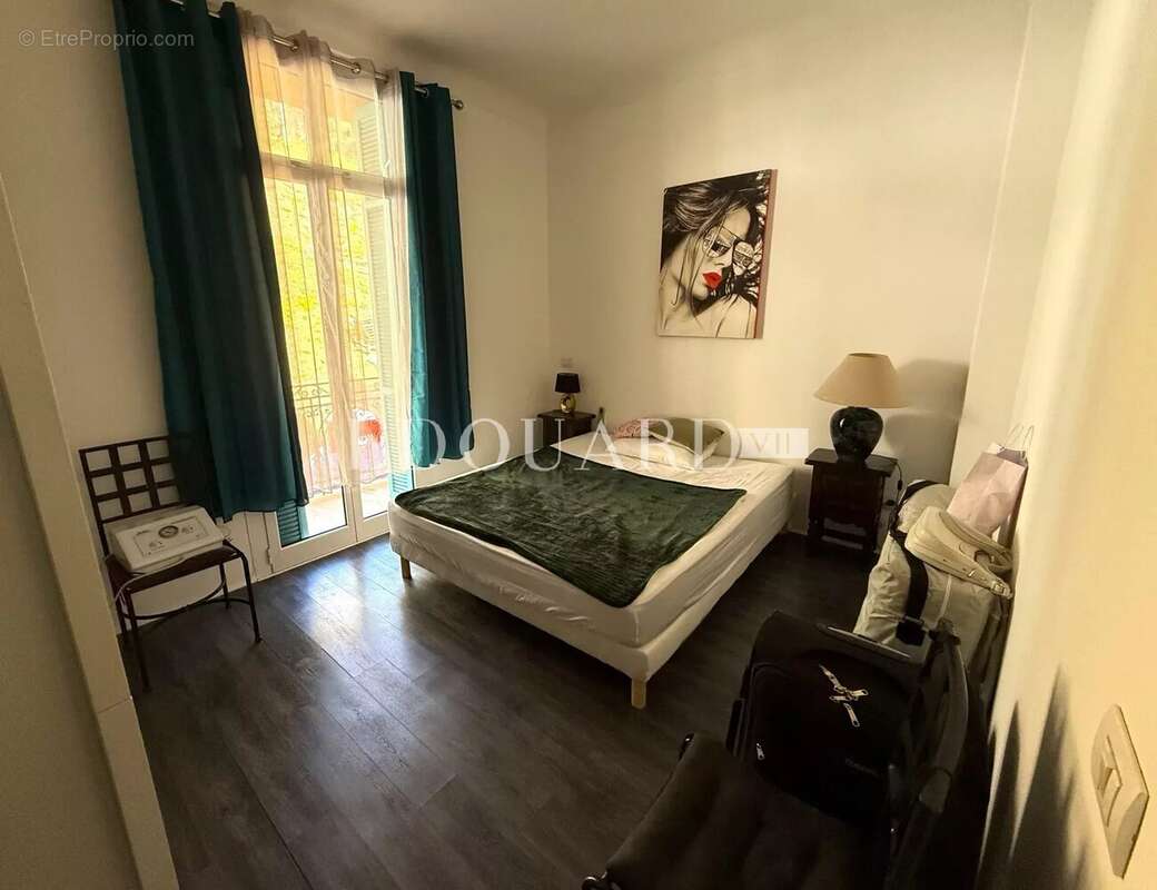 Appartement à ROQUEBRUNE-CAP-MARTIN