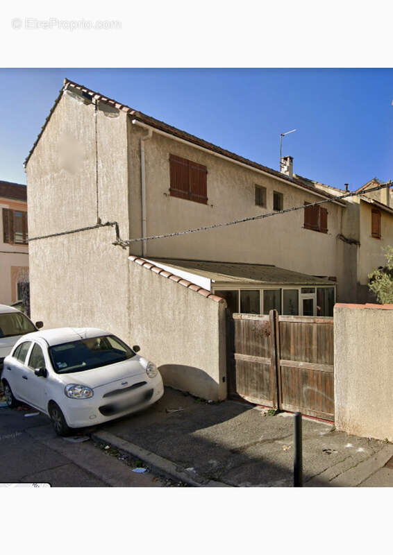 Maison à MARSEILLE-4E
