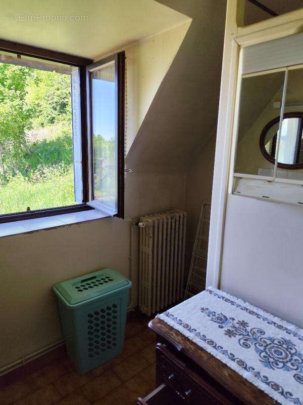 Maison à SAINT-SAUVES-D&#039;AUVERGNE