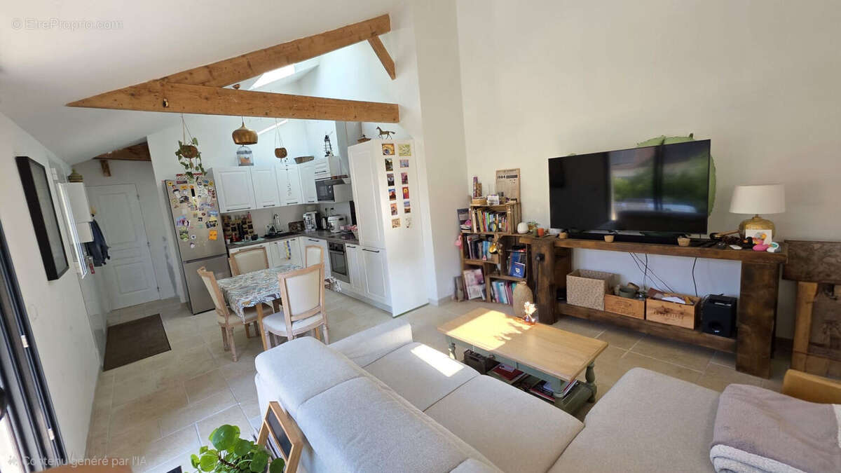 Maison entièrement rénovée avec 495 m² de terrain - photo 7