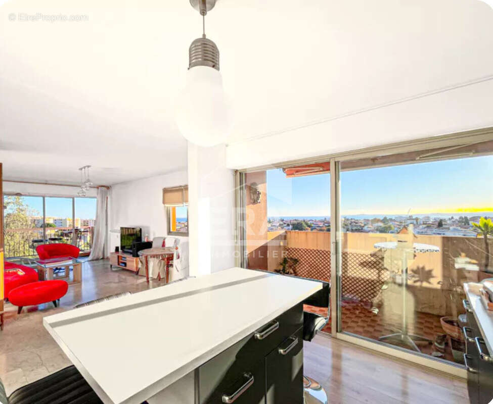 Appartement à CAGNES-SUR-MER