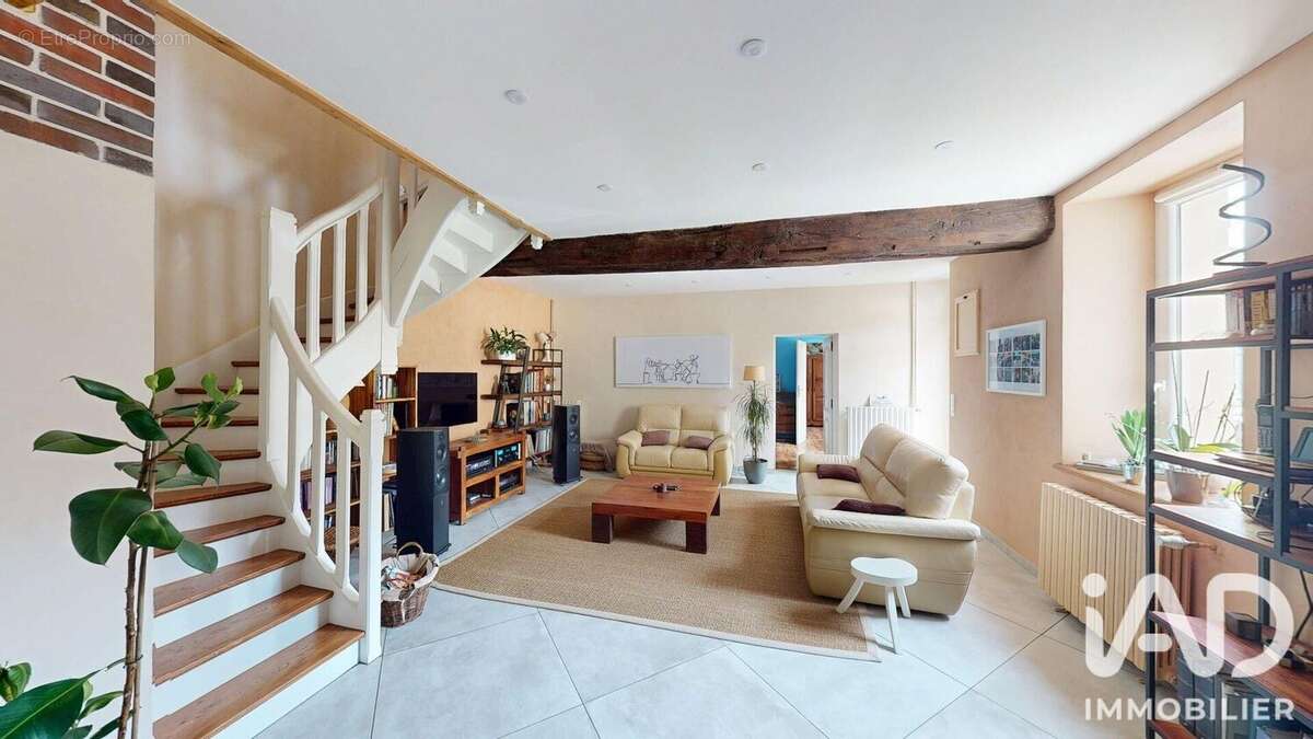 Maison 181 m² à Plessis-Saint-Jean  - photo 3