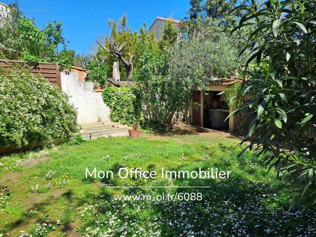 Maison à PELISSANNE