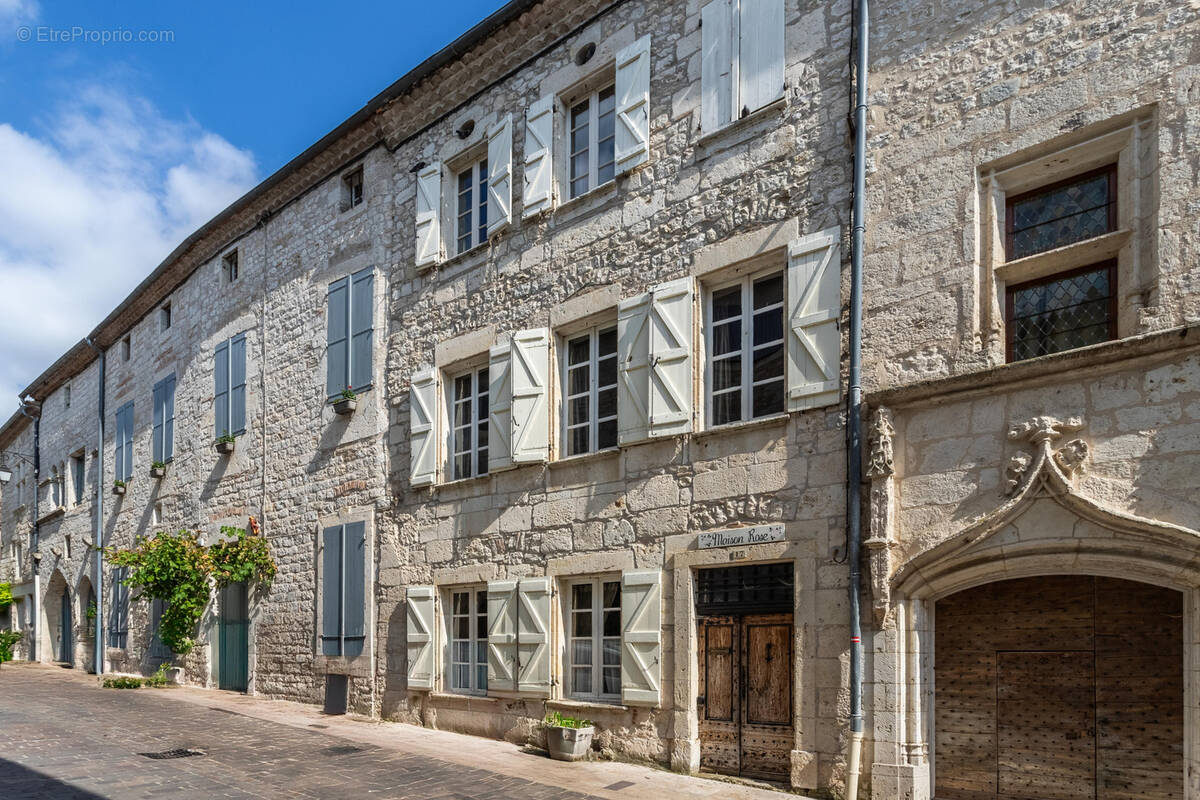 Maison à LAUZERTE