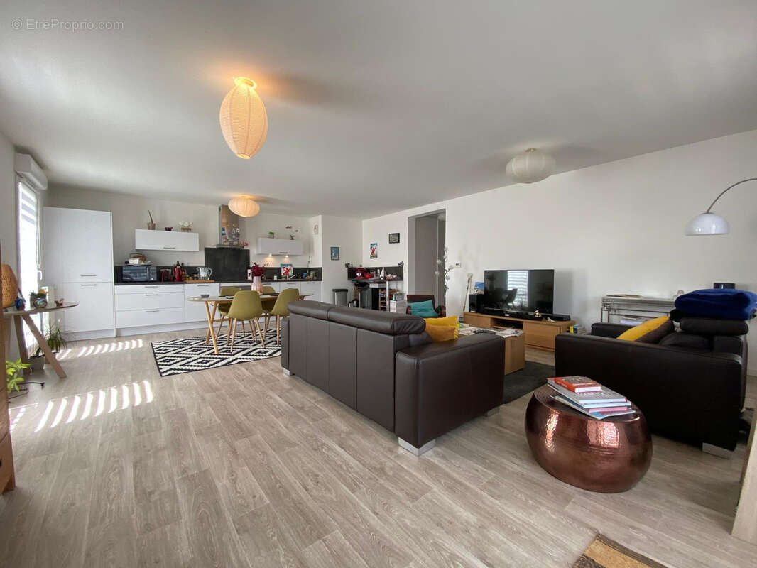 Appartement à BEZANNES