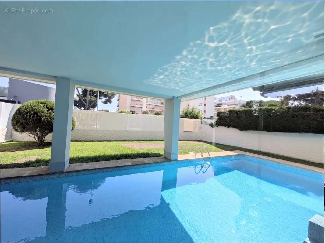 St-Laurent-du-Var / Le Port – Trois pièces d’exception – Appartement traversant et lumineux – Vue dégagée – Résidence avec pisci - photo 9