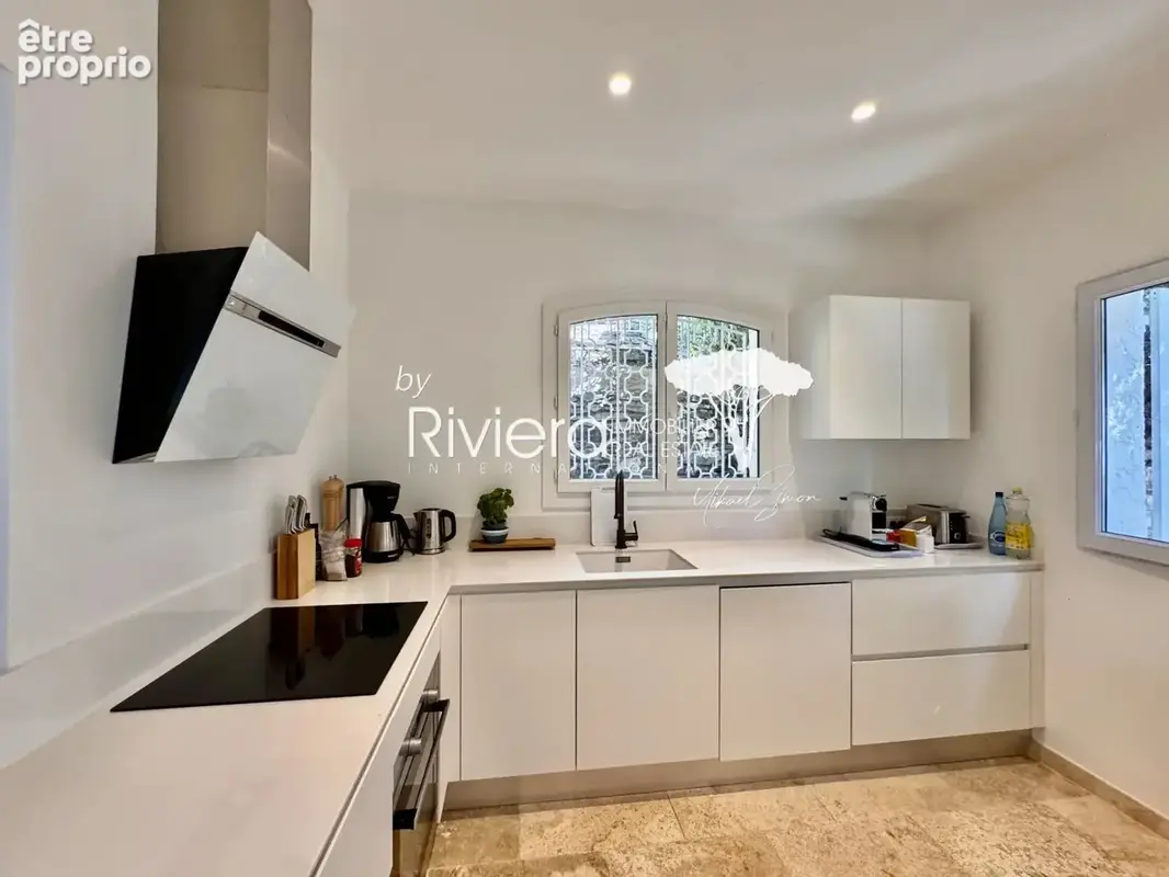 VUE MER et PLAGE A PIED - 5 chambres et piscine ! - photo 13