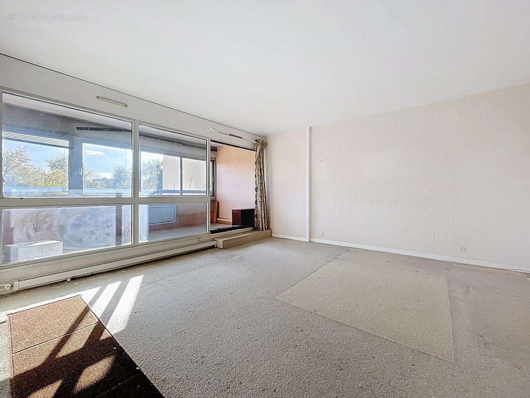 Appartement à ELANCOURT