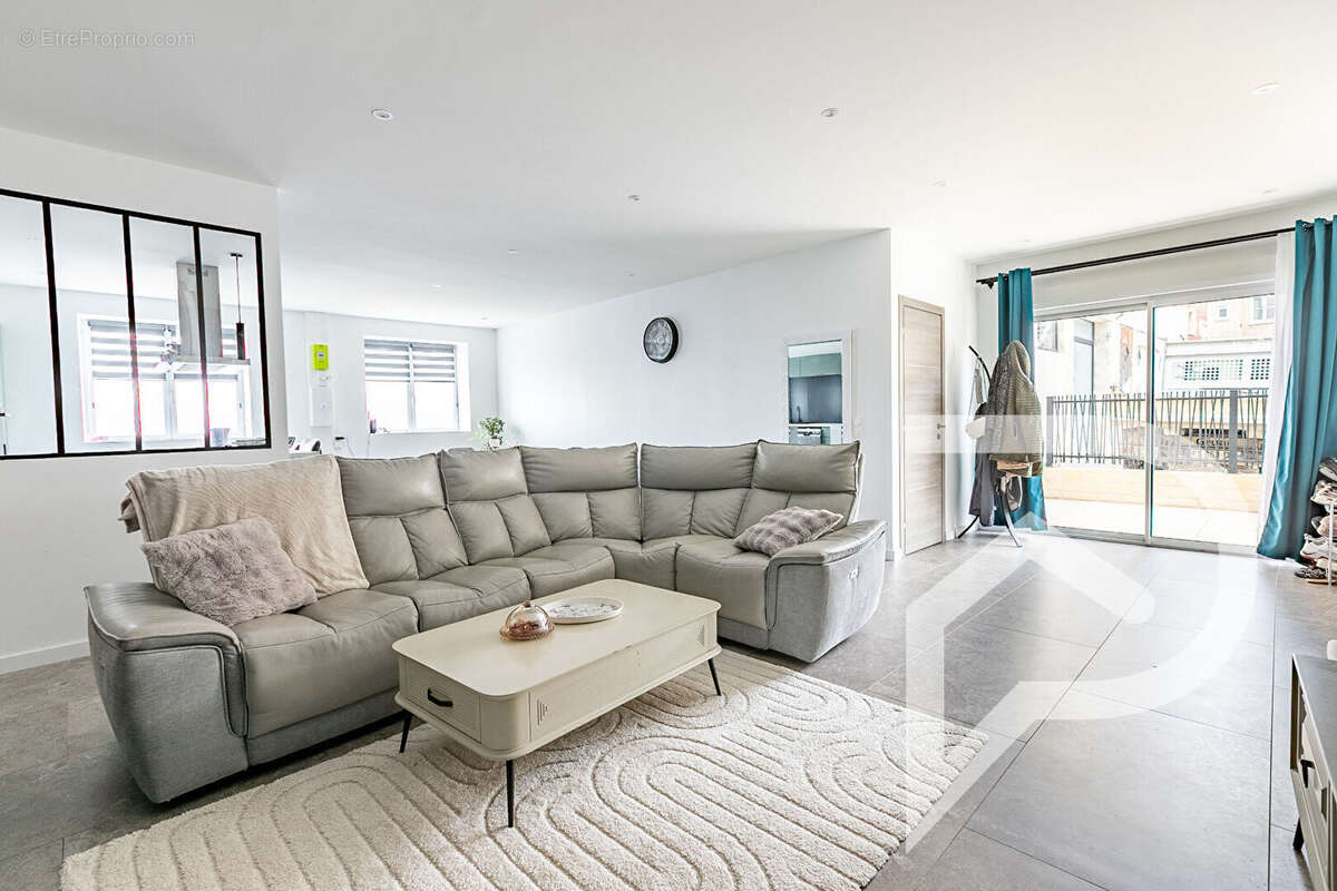 Maison à PONT-SAINTE-MAXENCE