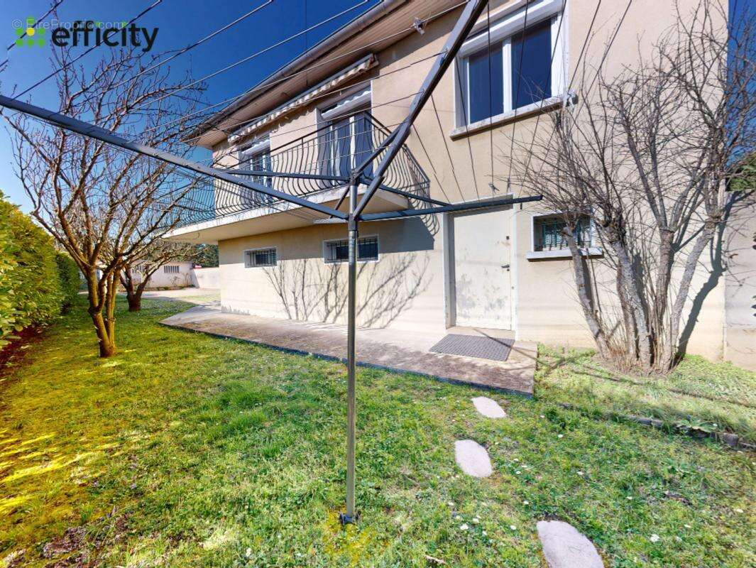 Maison à CALUIRE-ET-CUIRE